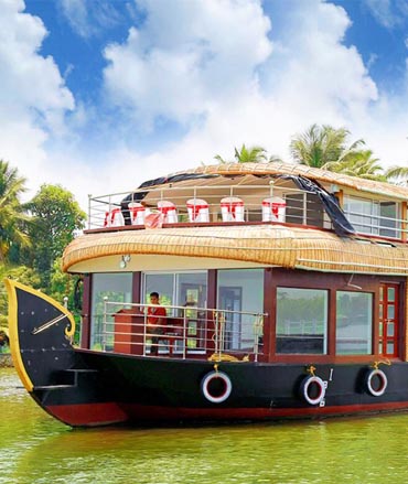 Deluxe Houseboats